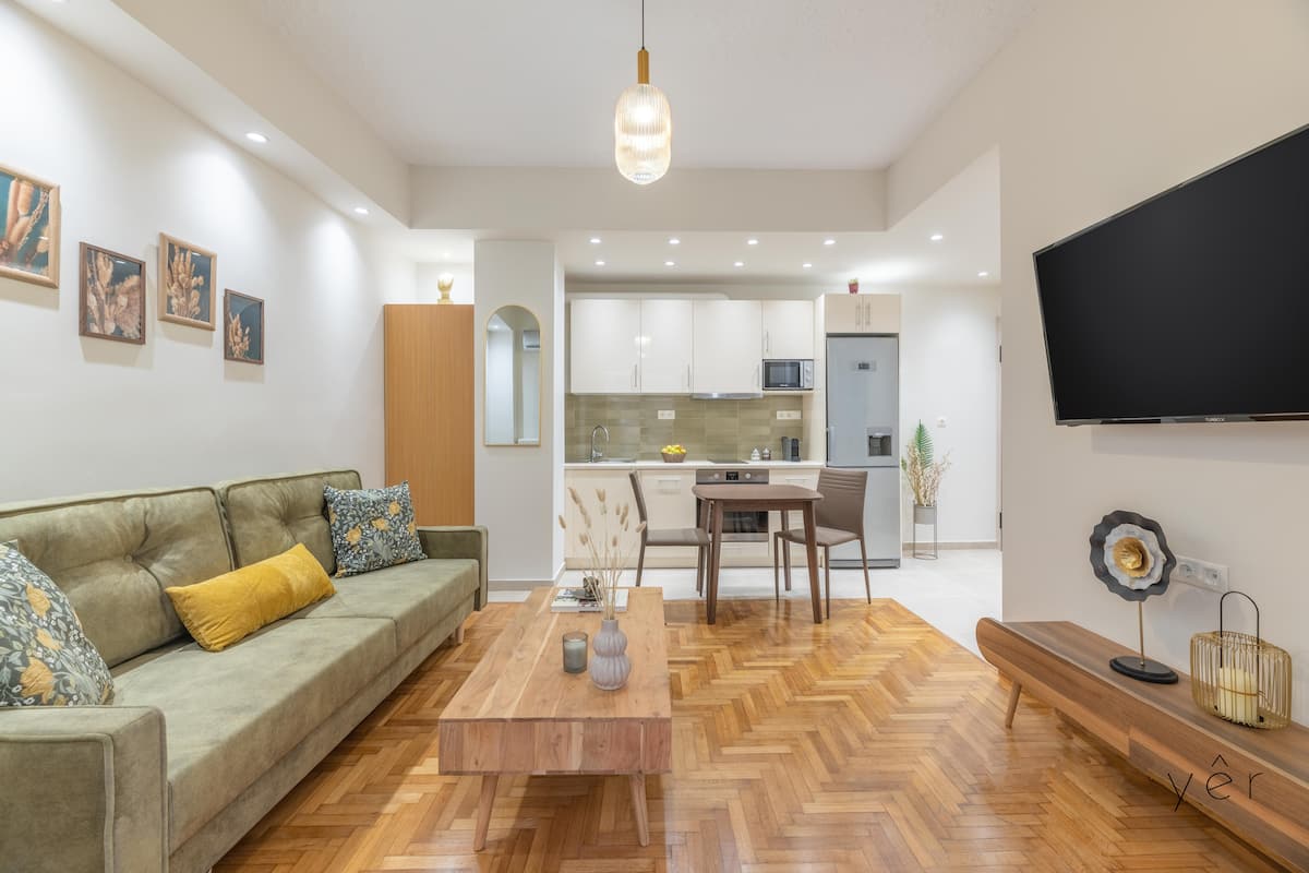 108 // Elegance in Koukaki: 5-Minute Away to Acropolis