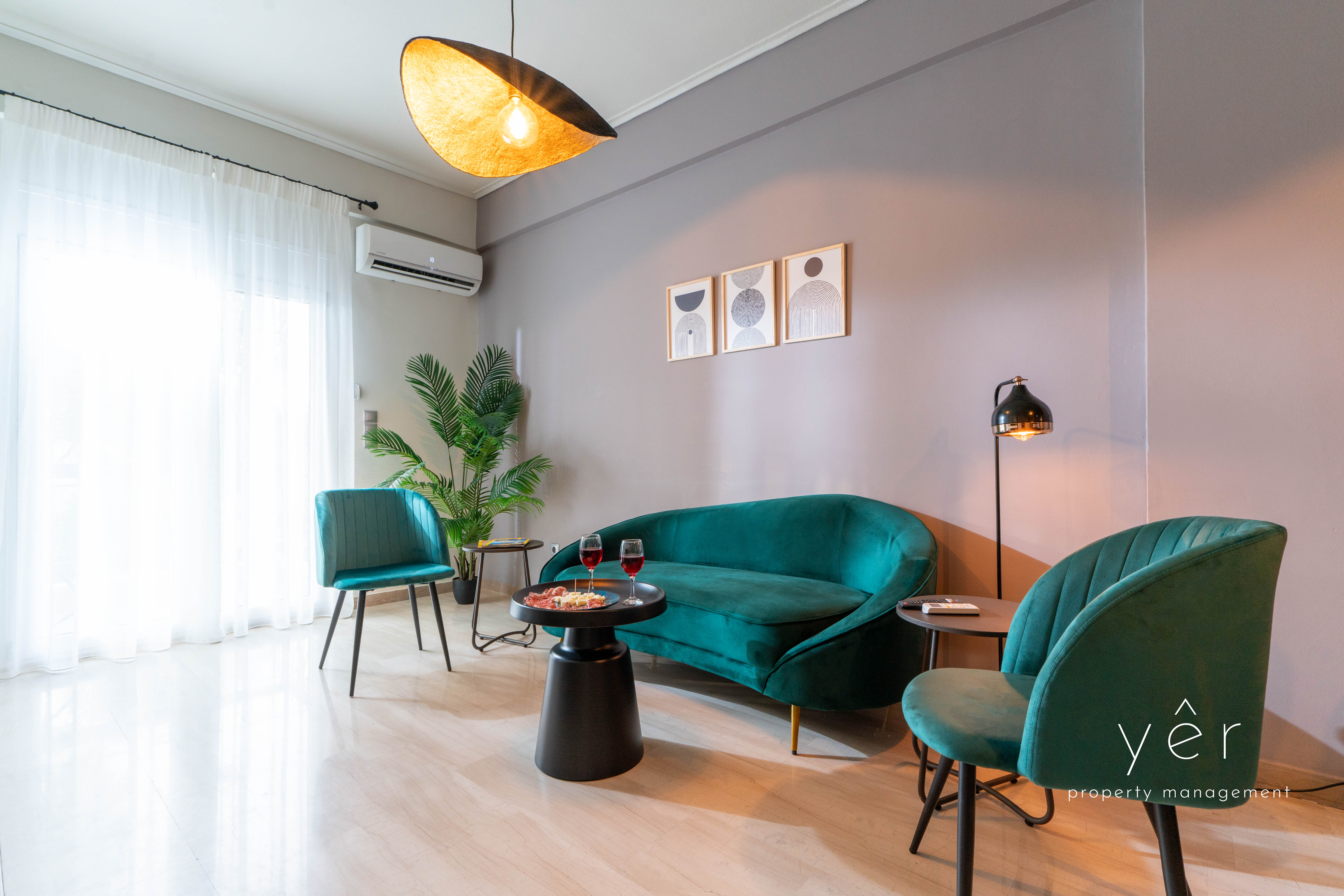 125 // Tram-Linked 2BR w/1.5 Bath • 25min to Center & Sea